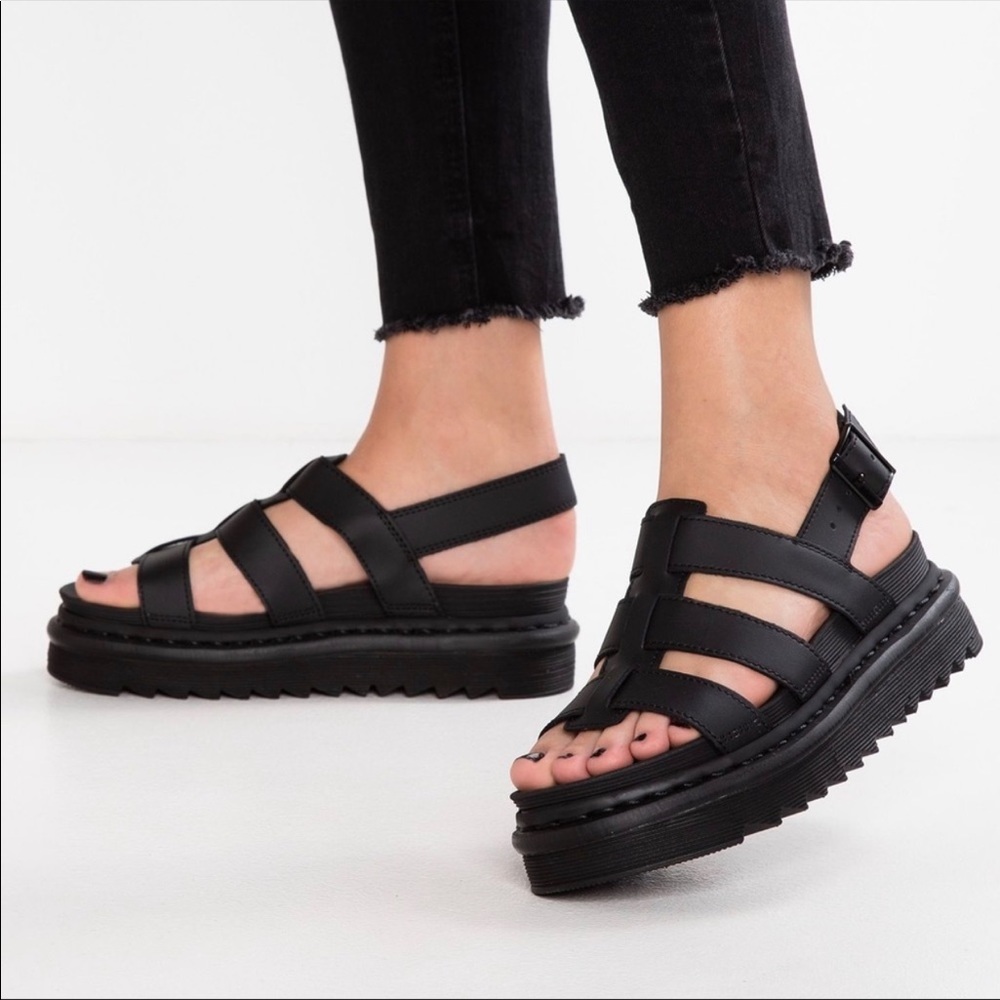 Weekend sale! Dr Martens Yelena Black Sandal sz 9